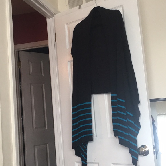 Top - Picture 1 of 2